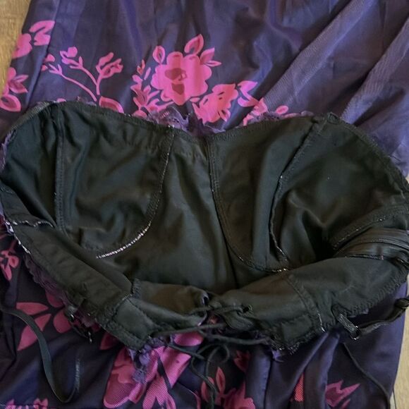 VINTAGE FLOWER PRINT MESH PANEL LACE UP BACK SLIP MAXI DRESS - BLACK - Picture 9 of 13